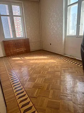 Satılır 3 otaqlı mənzil 80 m² — Bakı, İnşaatçılar 3 otaq 80.00 m²
