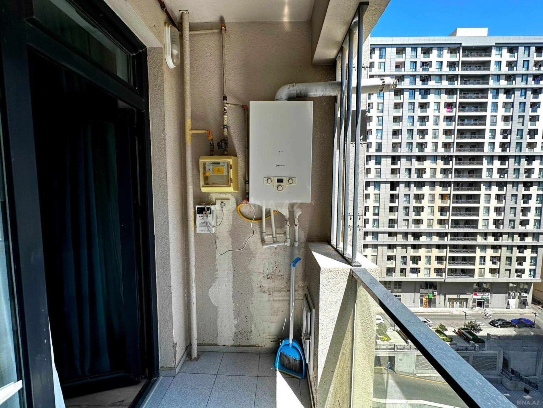 Satılır 4 otaqlı mənzil 127 m²