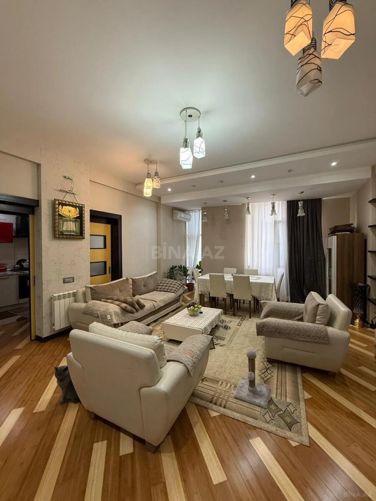 Kirayə verilir 3 otaqlı mənzil 130 m²