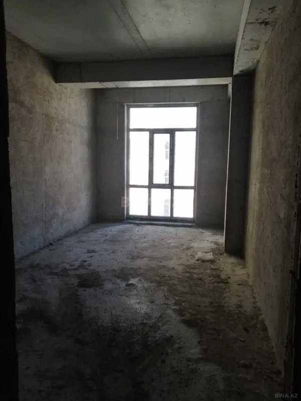 Satılır 3 otaqlı mənzil 112 m²