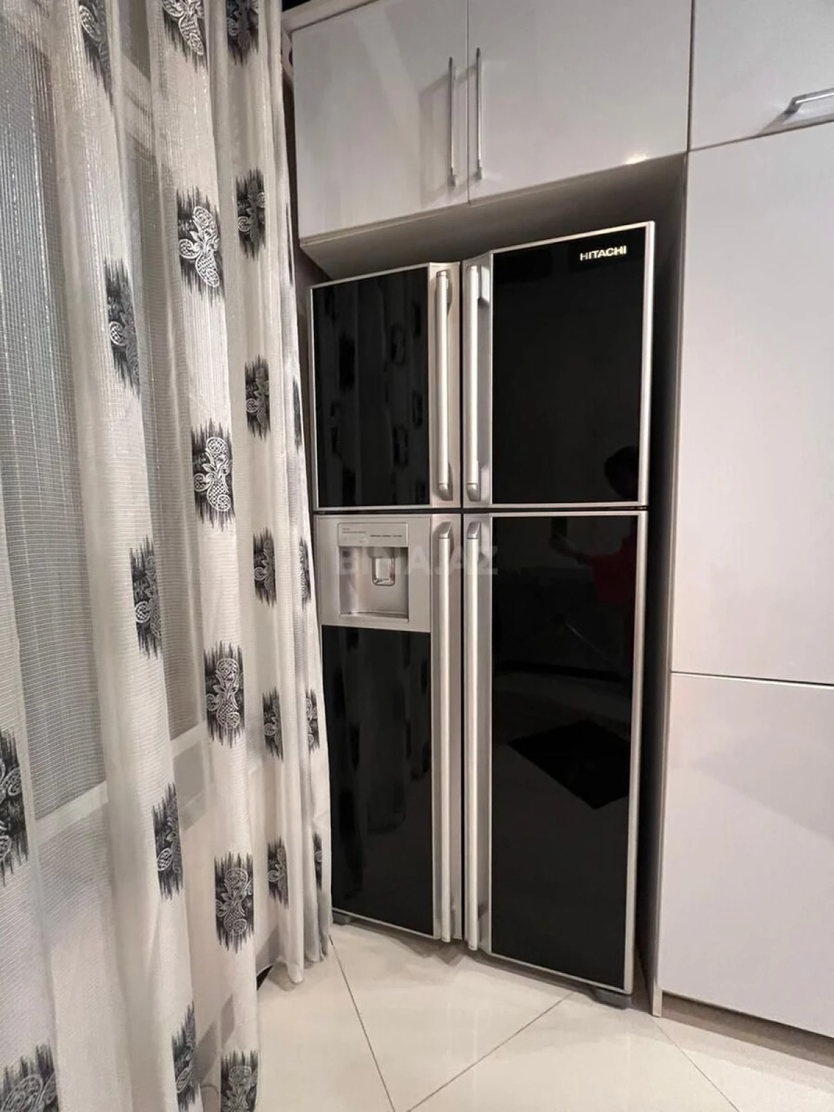 Kirayə verilir 3 otaqlı mənzil 140 m²