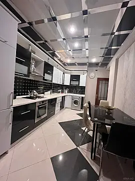 Kirayə verilir 3 otaqlı mənzil 140 m²