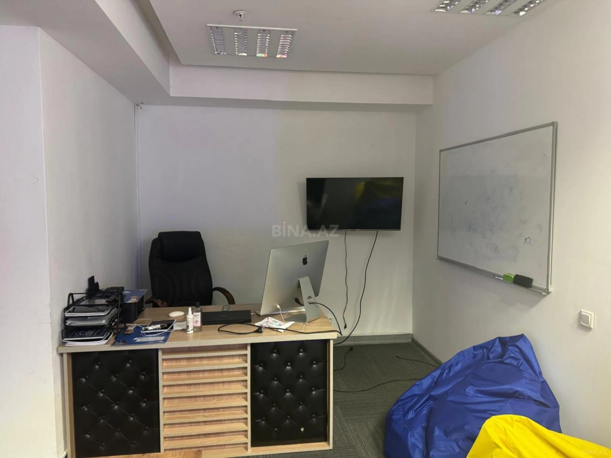 Kirayə verilir 3 otaqlı ofis 93 m²