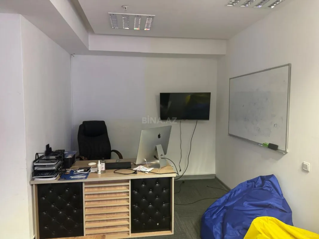 Kirayə verilir 3 otaqlı ofis 93 m²