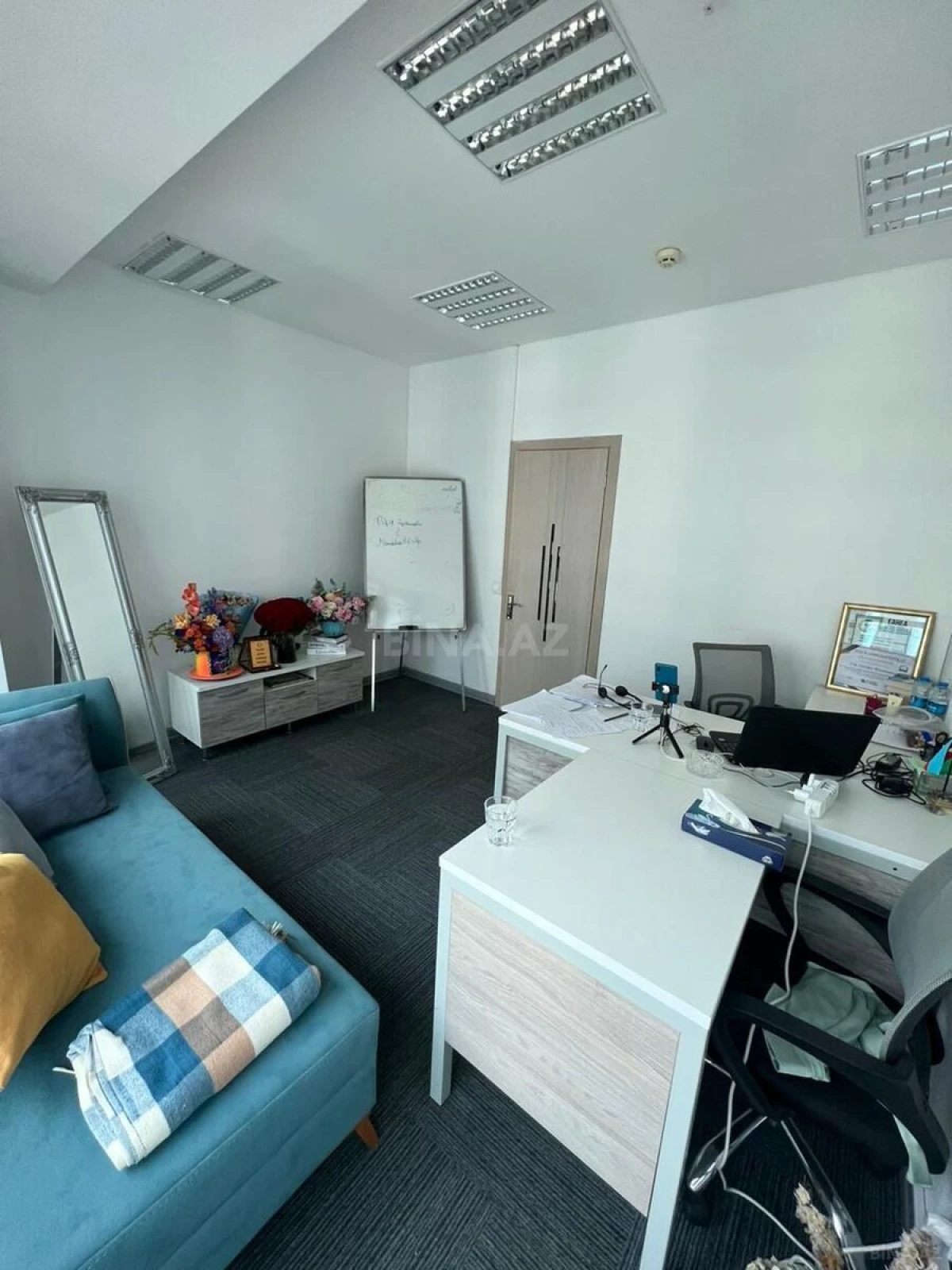 Kirayə verilir 3 otaqlı ofis 93 m²