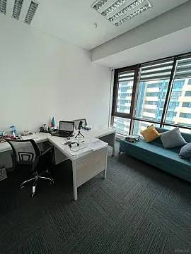 Kirayə verilir 3 otaqlı ofis 93 m²