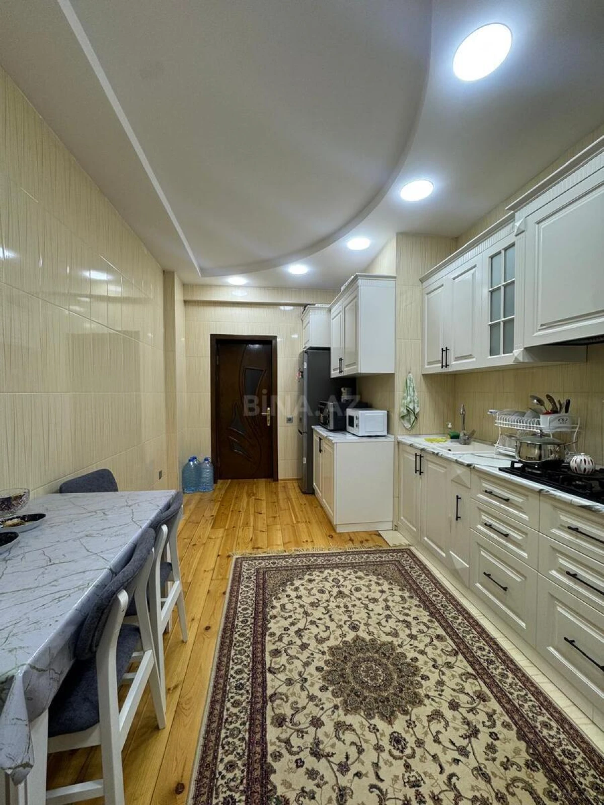 Satılır 2 otaqlı mənzil 86 m²