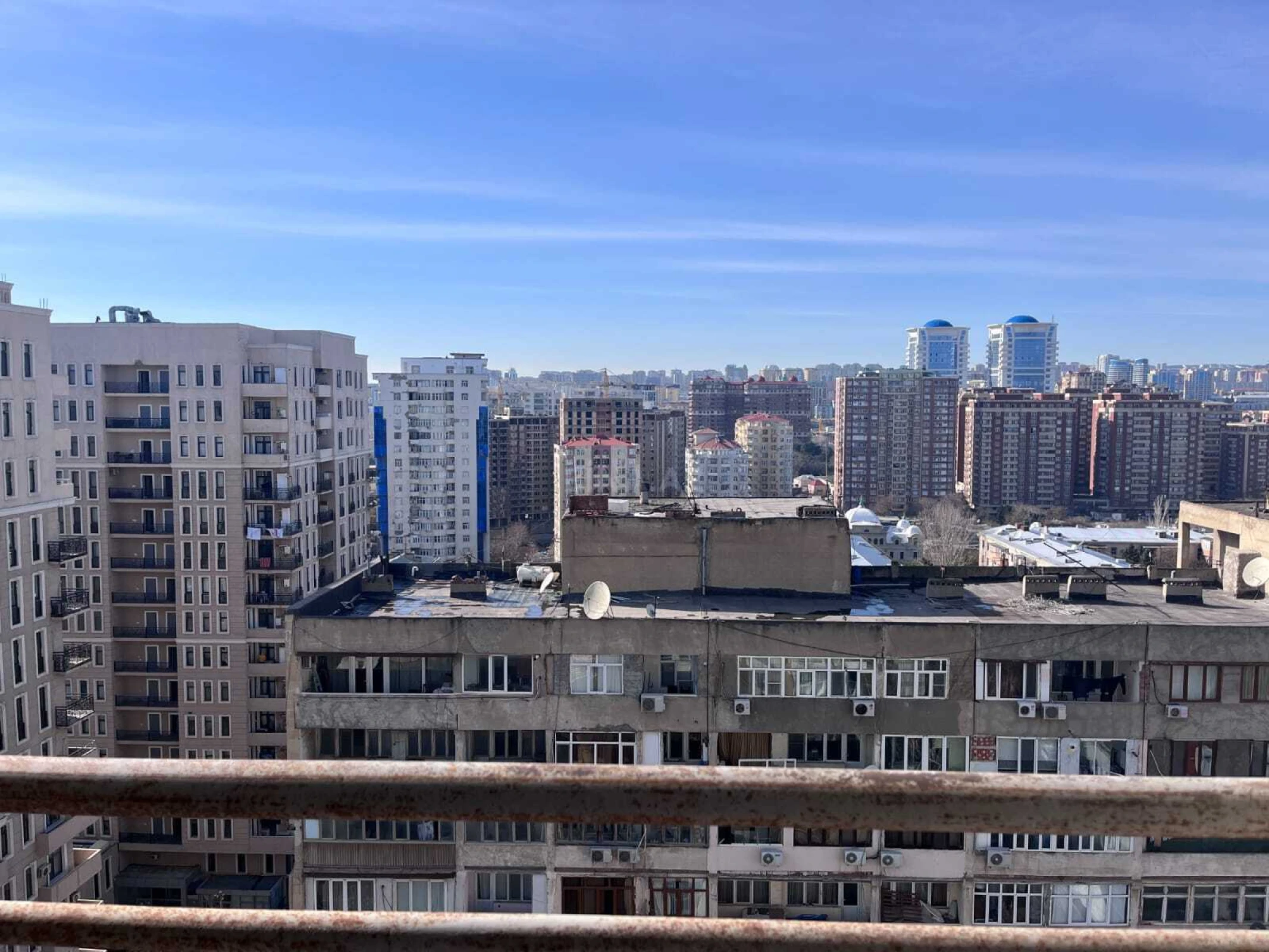 Kirayə verilir 5 otaqlı ofis 250 m²