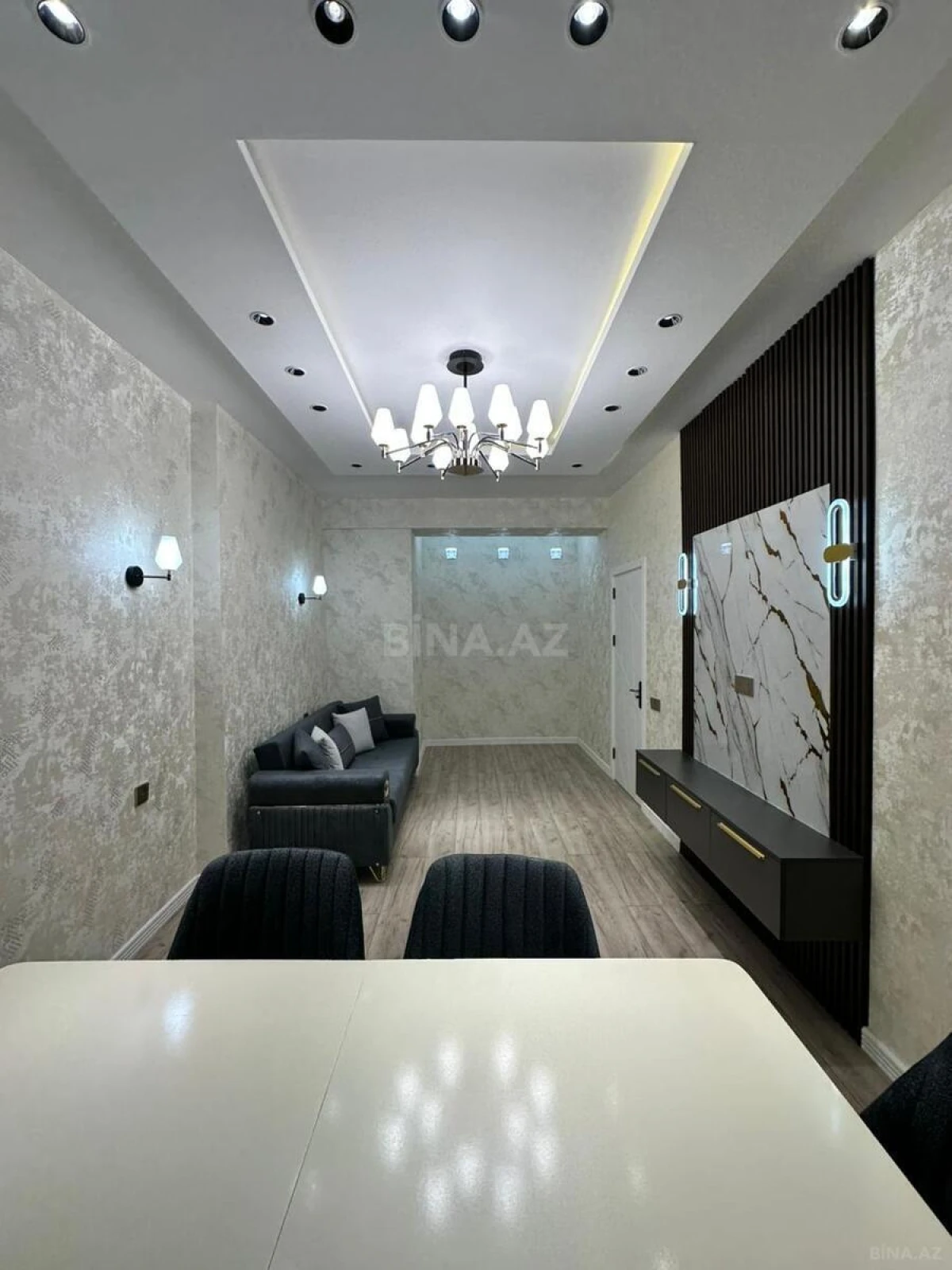 Satılır 2 otaqlı mənzil 85 m²