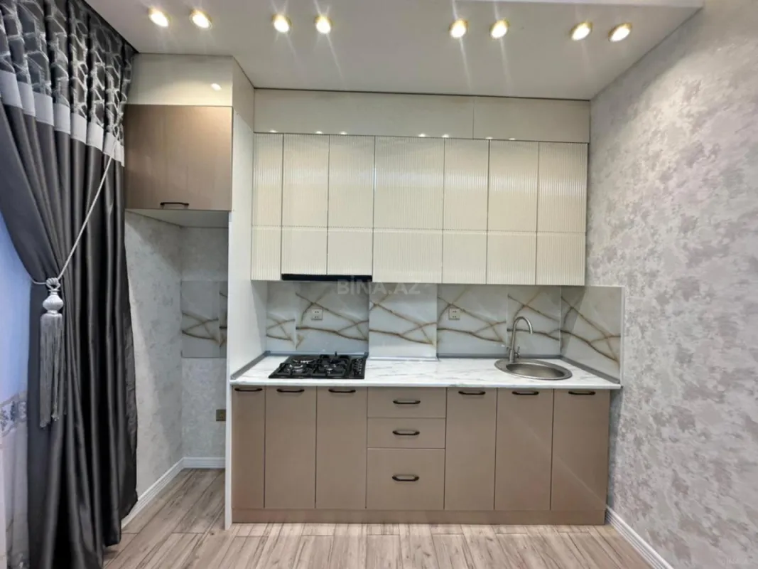 Satılır 2 otaqlı mənzil 85 m²
