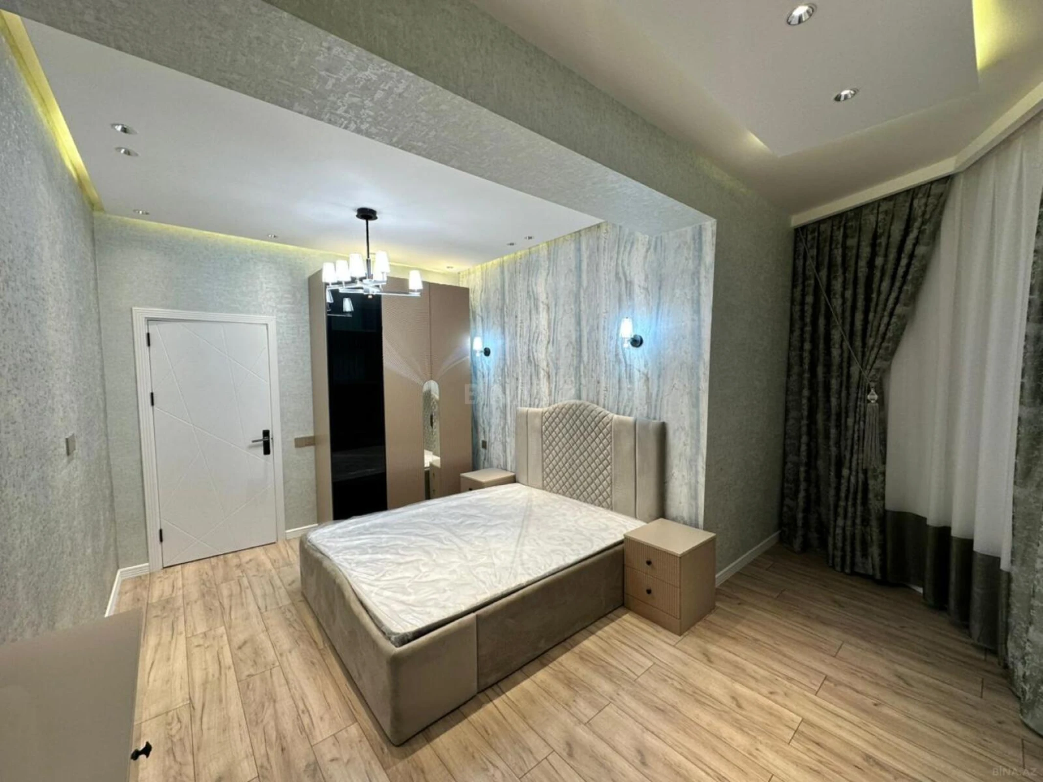 Satılır 2 otaqlı mənzil 85 m²
