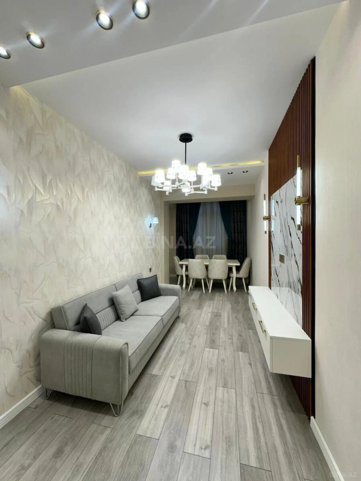 Satılır 2 otaqlı mənzil 78 m²