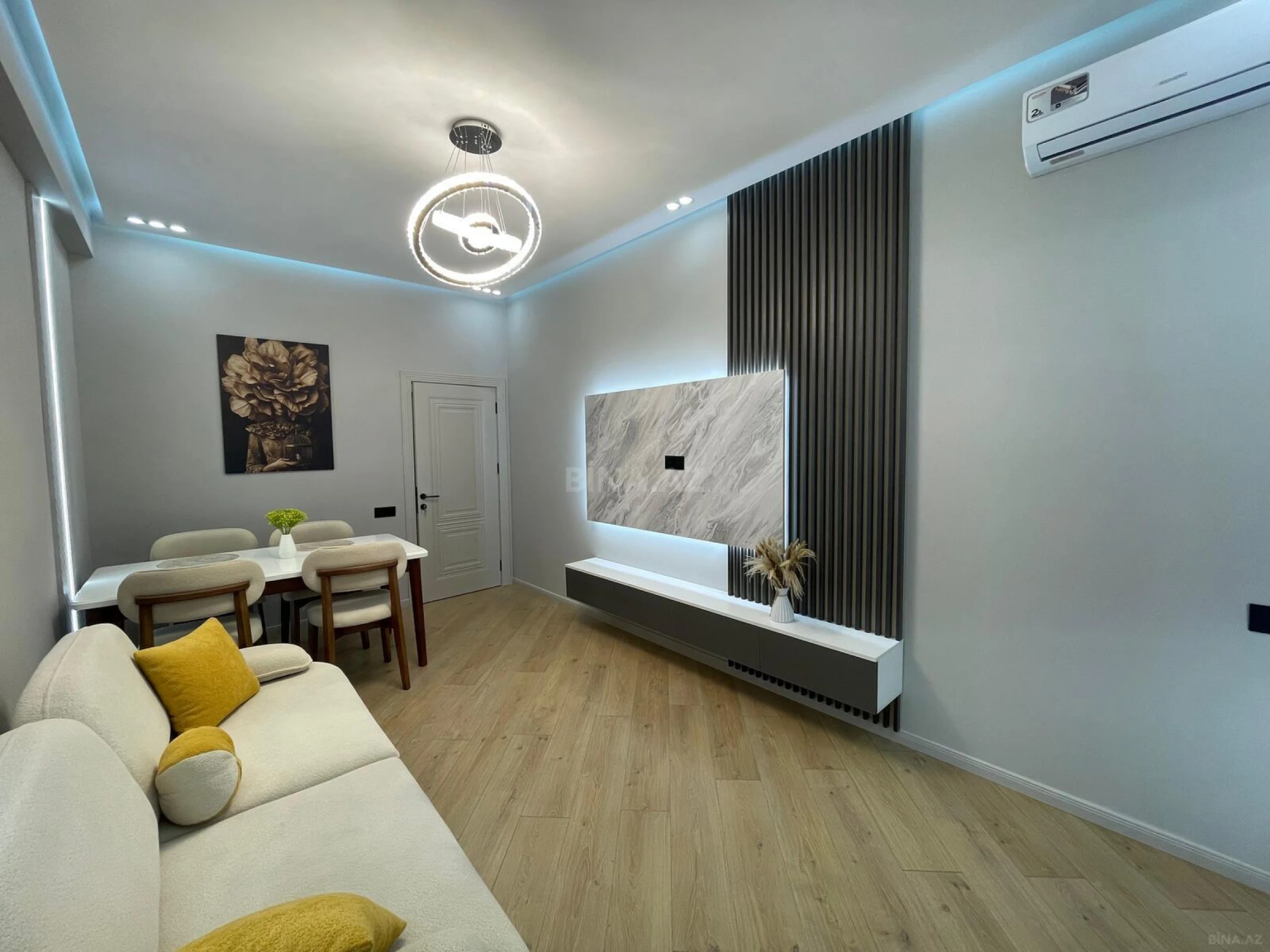 Satılır 2 otaqlı mənzil 55 m²