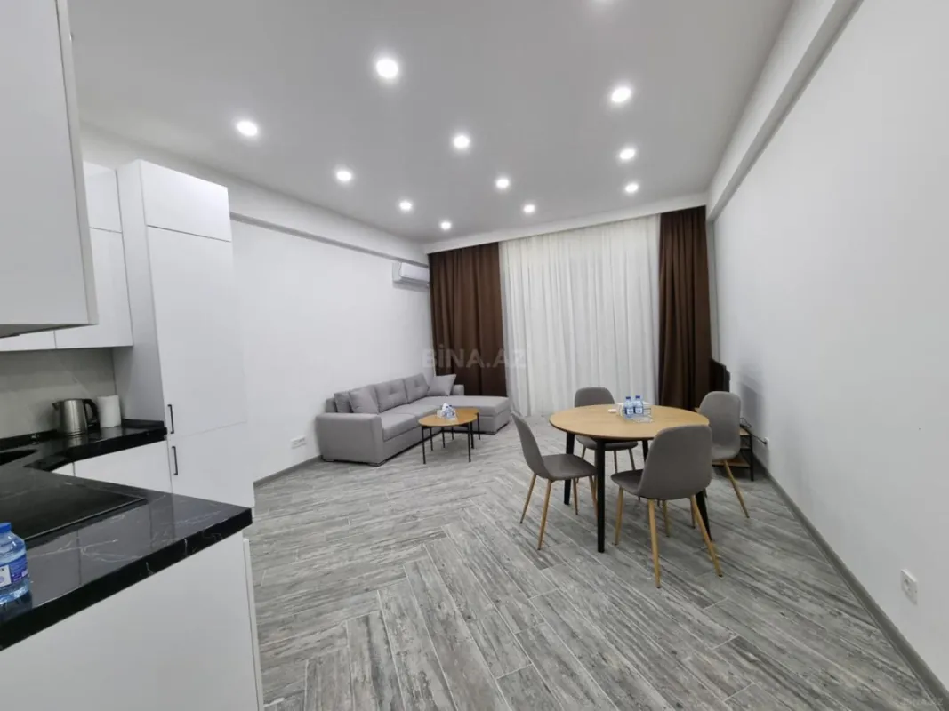 Satılır 2 otaqlı mənzil 93 m²