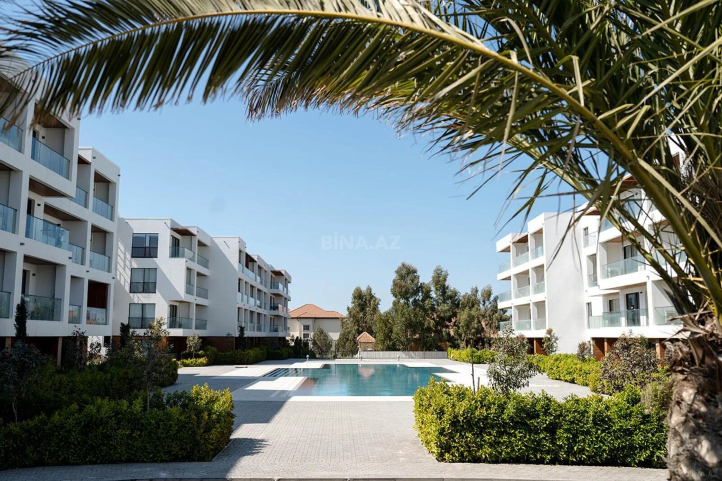 Satılır 2 otaqlı mənzil 93 m²