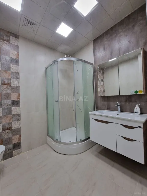 Satılır 2 otaqlı mənzil 93 m²