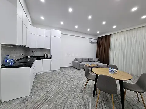 Satılır 2 otaqlı mənzil 93 m²