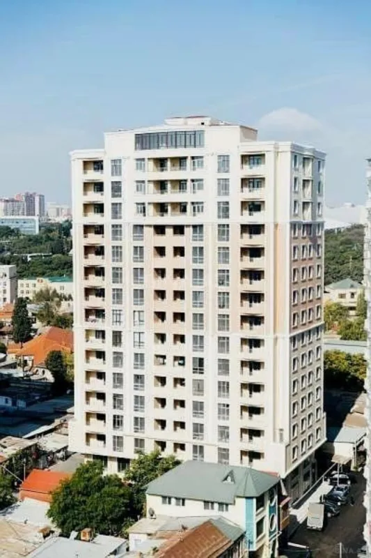 Satılır 2 otaqlı mənzil 105 m²