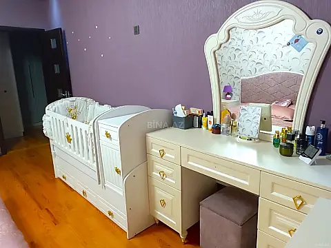 Satılır 3 otaqlı mənzil 90 m²