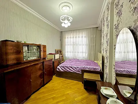 Satılır 3 otaqlı mənzil 125 m²