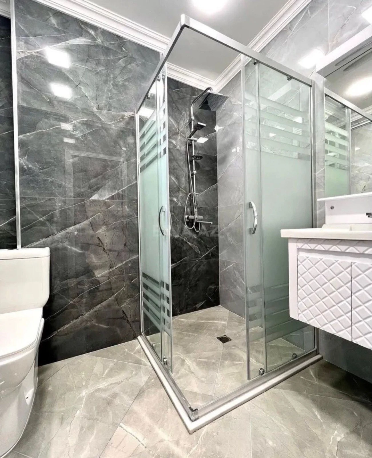 Kirayə verilir 2 otaqlı mənzil 55 m²
