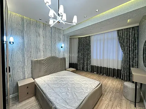 Satılır 2 otaqlı mənzil 85 m²