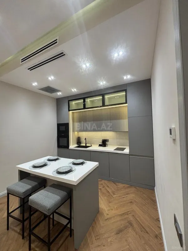 Kirayə verilir 2 otaqlı mənzil 76 m²