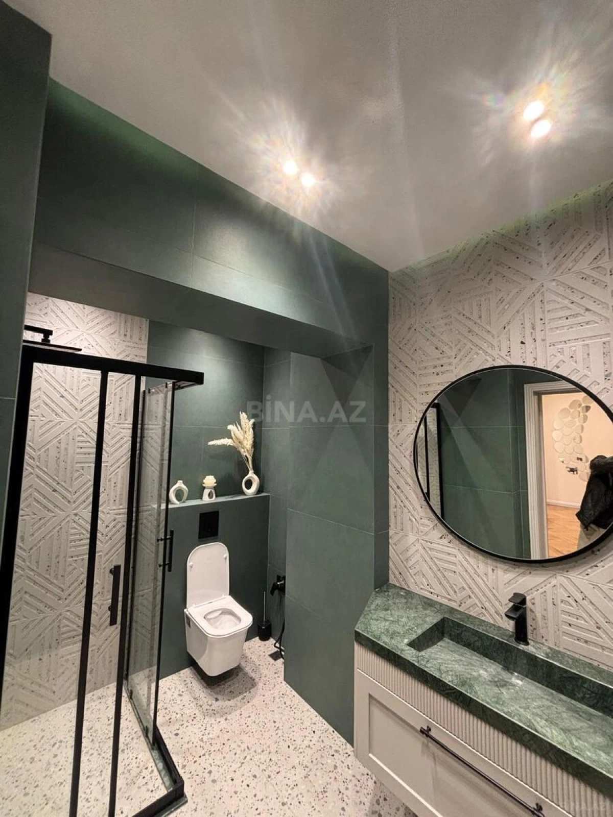 Kirayə verilir 2 otaqlı mənzil 76 m²