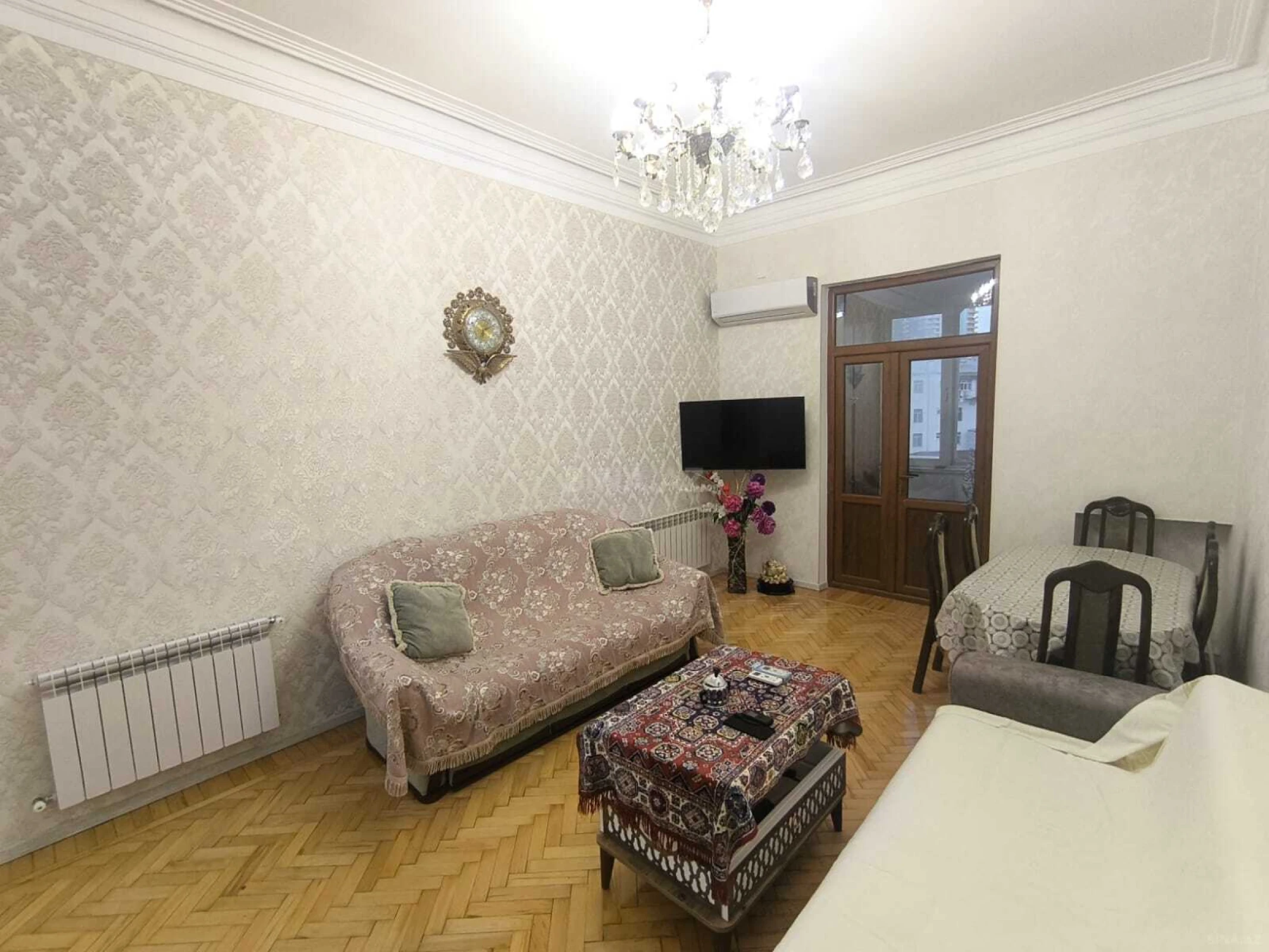 Kirayə verilir 2 otaqlı mənzil 60 m²