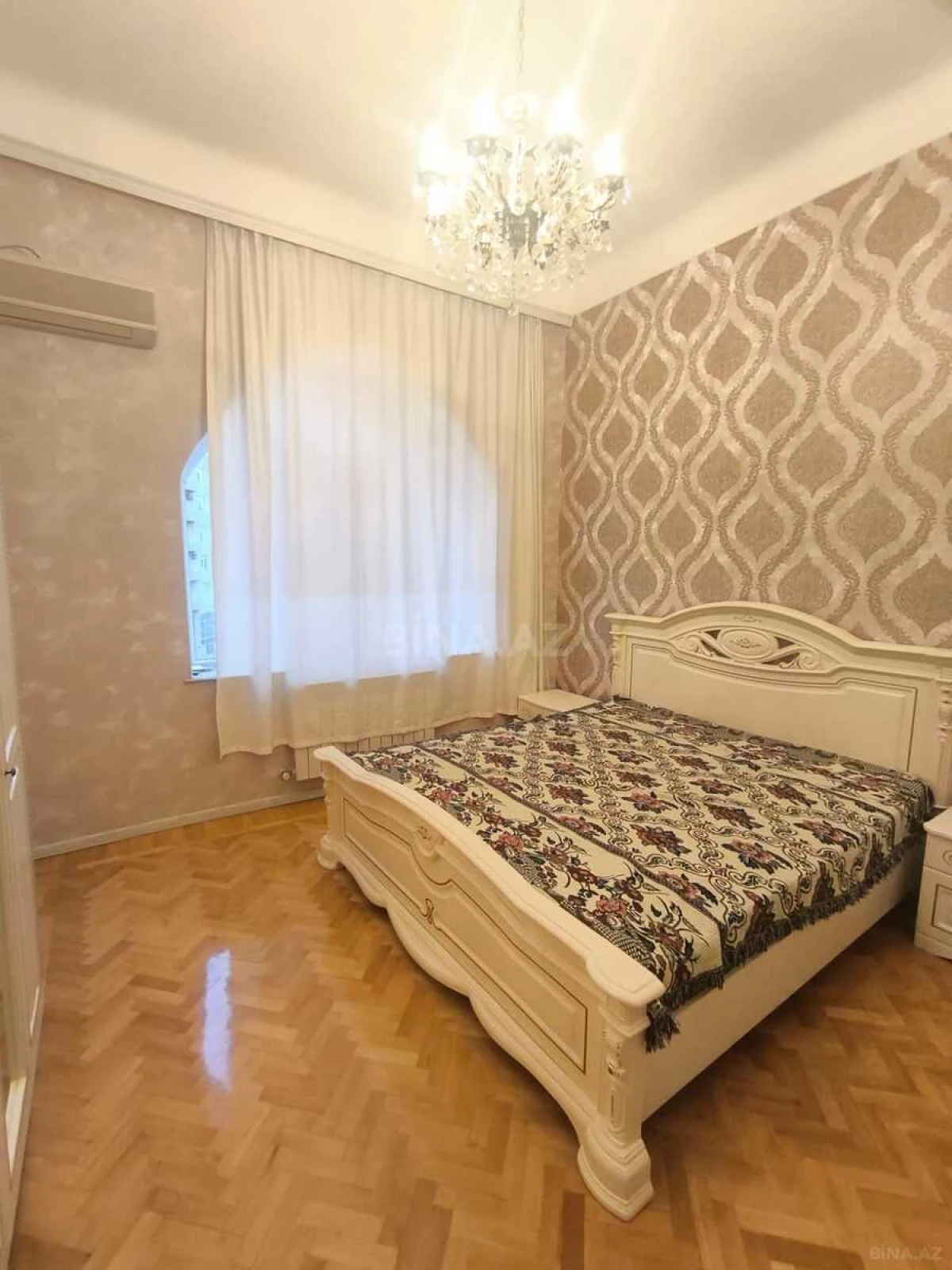 Kirayə verilir 2 otaqlı mənzil 60 m²