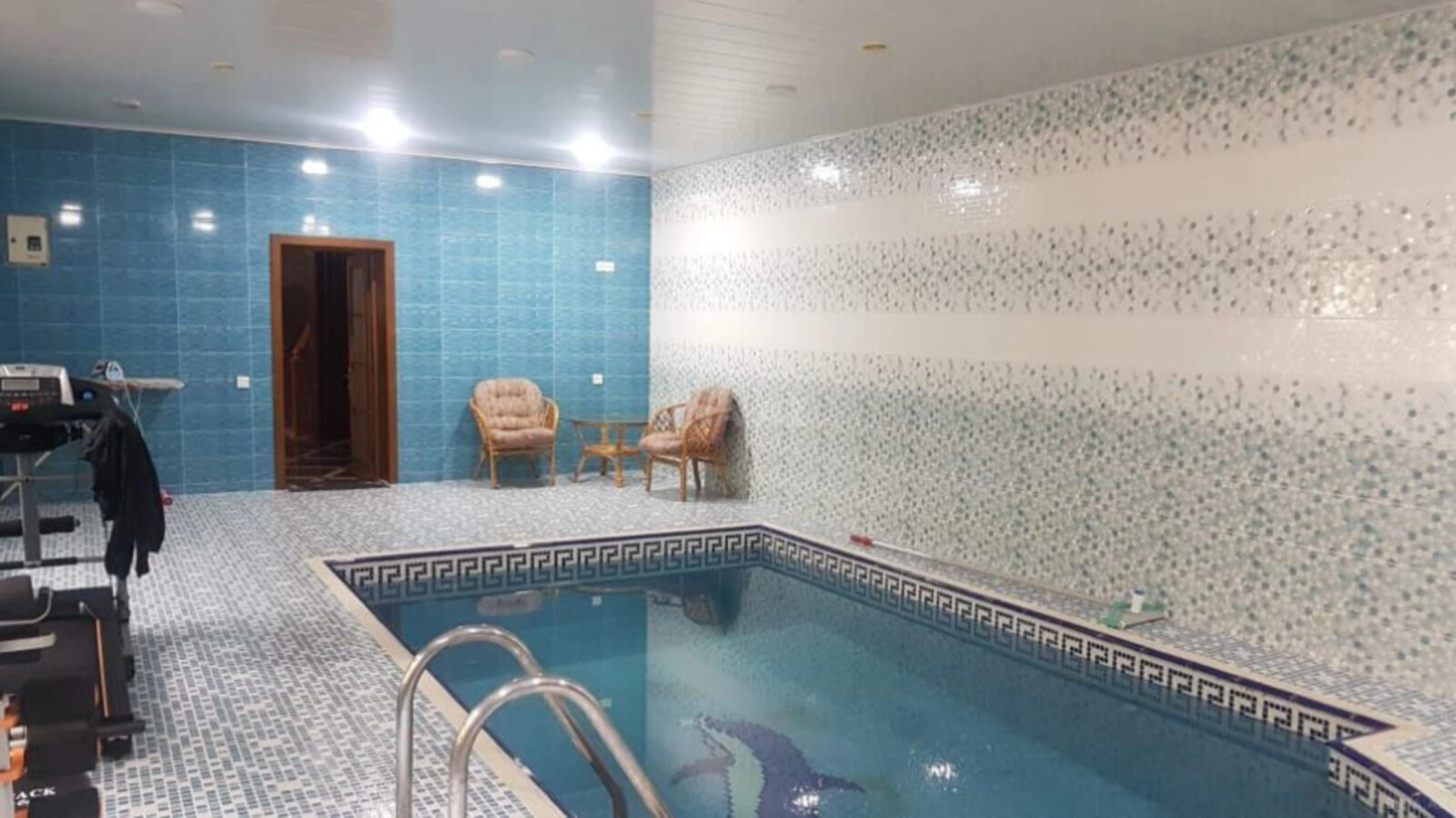 Satılır 6 otaqlı həyət evi 400 m²