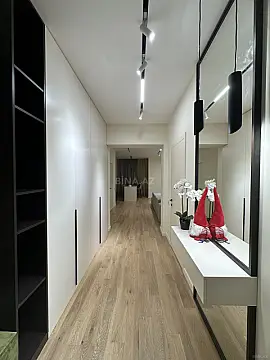 Kirayə verilir 2 otaqlı mənzil 97 m²