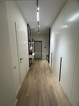 Kirayə verilir 2 otaqlı mənzil 97 m²