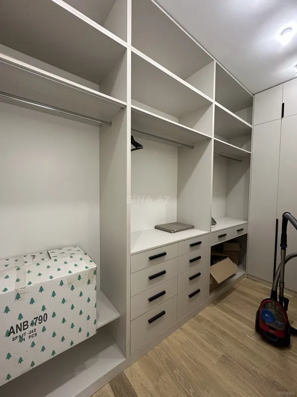 Kirayə verilir 2 otaqlı mənzil 97 m²