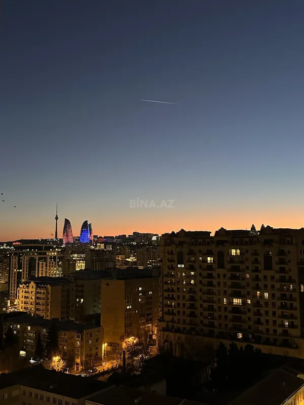 Kirayə verilir 2 otaqlı mənzil 97 m²