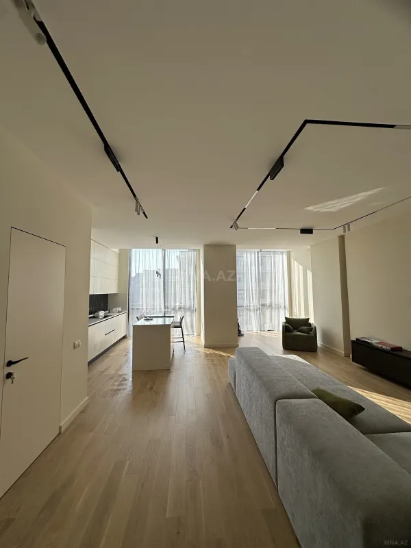 Kirayə verilir 2 otaqlı mənzil 97 m²