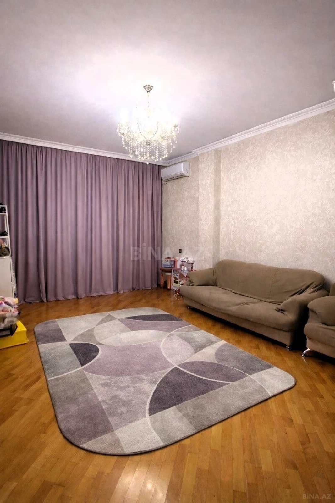 Satılır 3 otaqlı mənzil 83 m²
