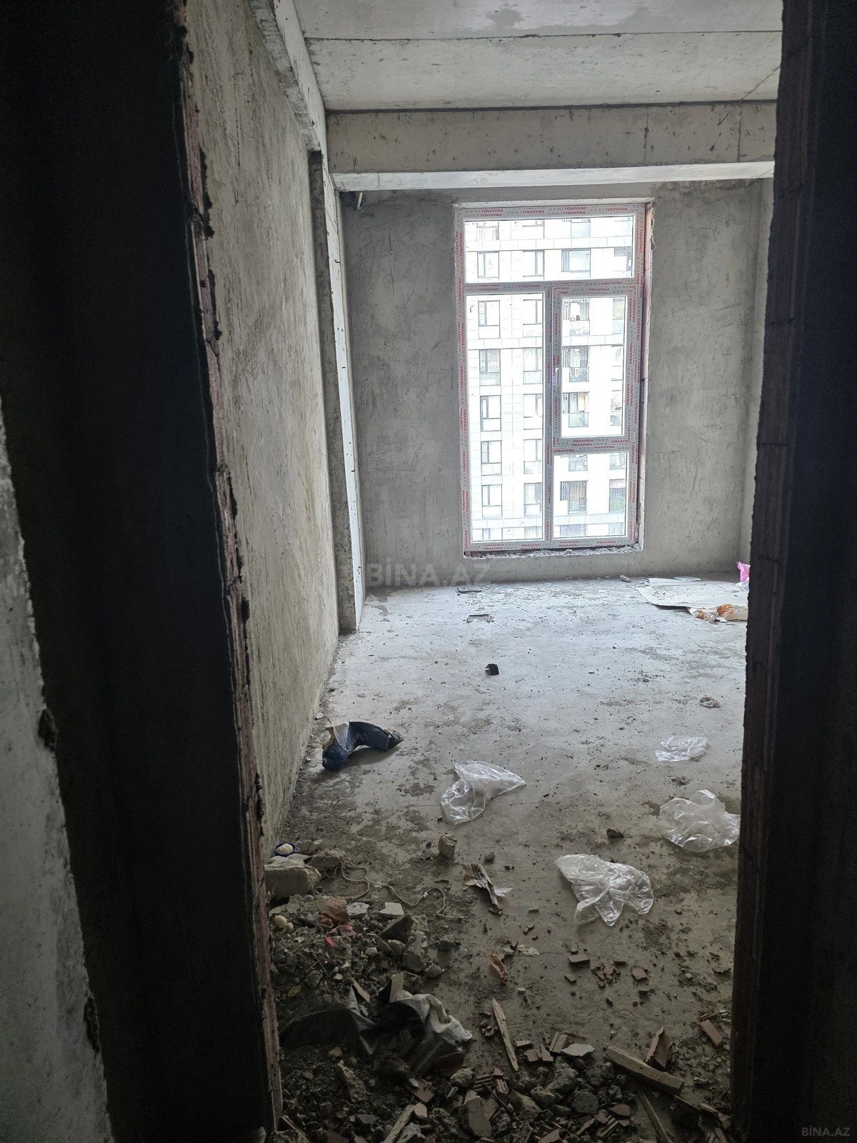Satılır 2 otaqlı mənzil 88 m²