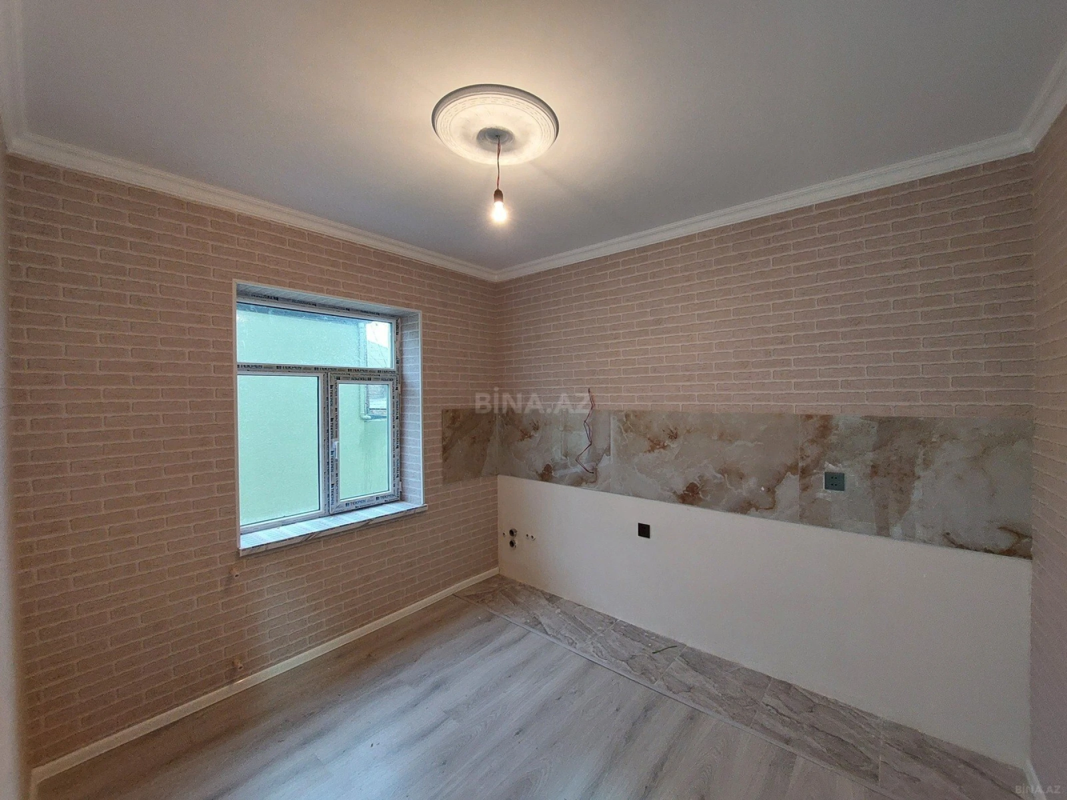 Satılır 3 otaqlı həyət evi 100 m²