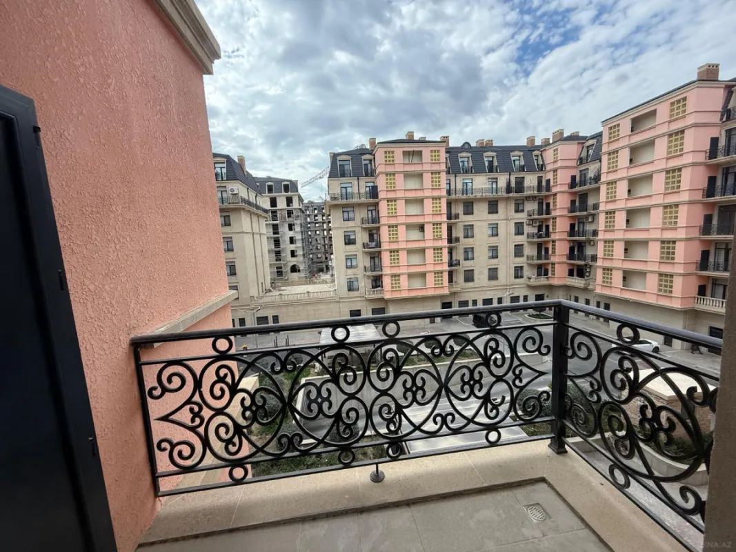 Satılır 2 otaqlı mənzil 52 m²