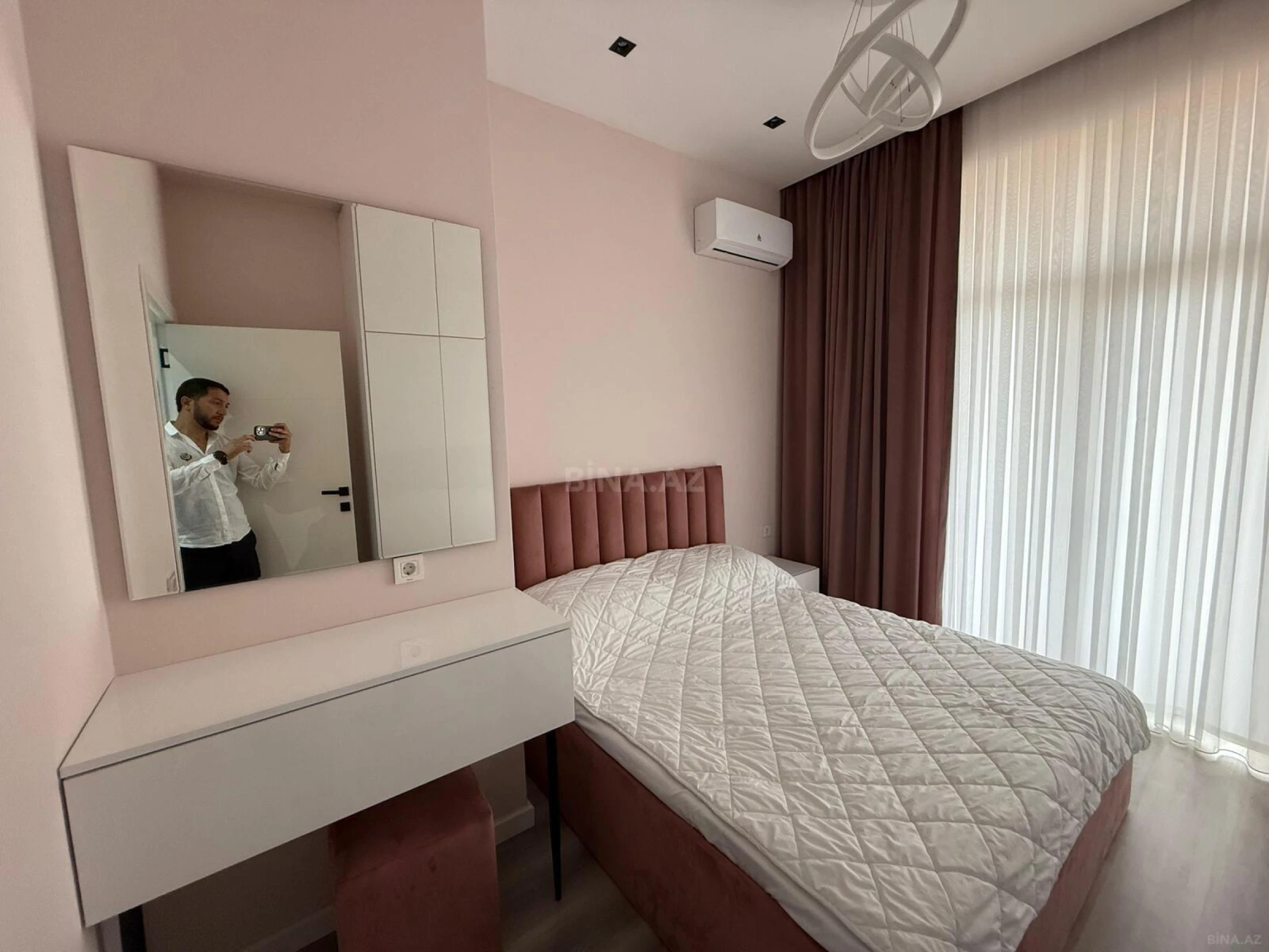 Satılır 2 otaqlı mənzil 52 m²