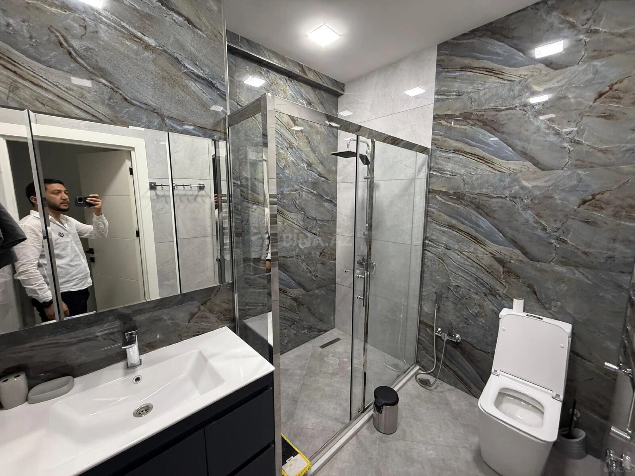 Satılır 2 otaqlı mənzil 52 m²