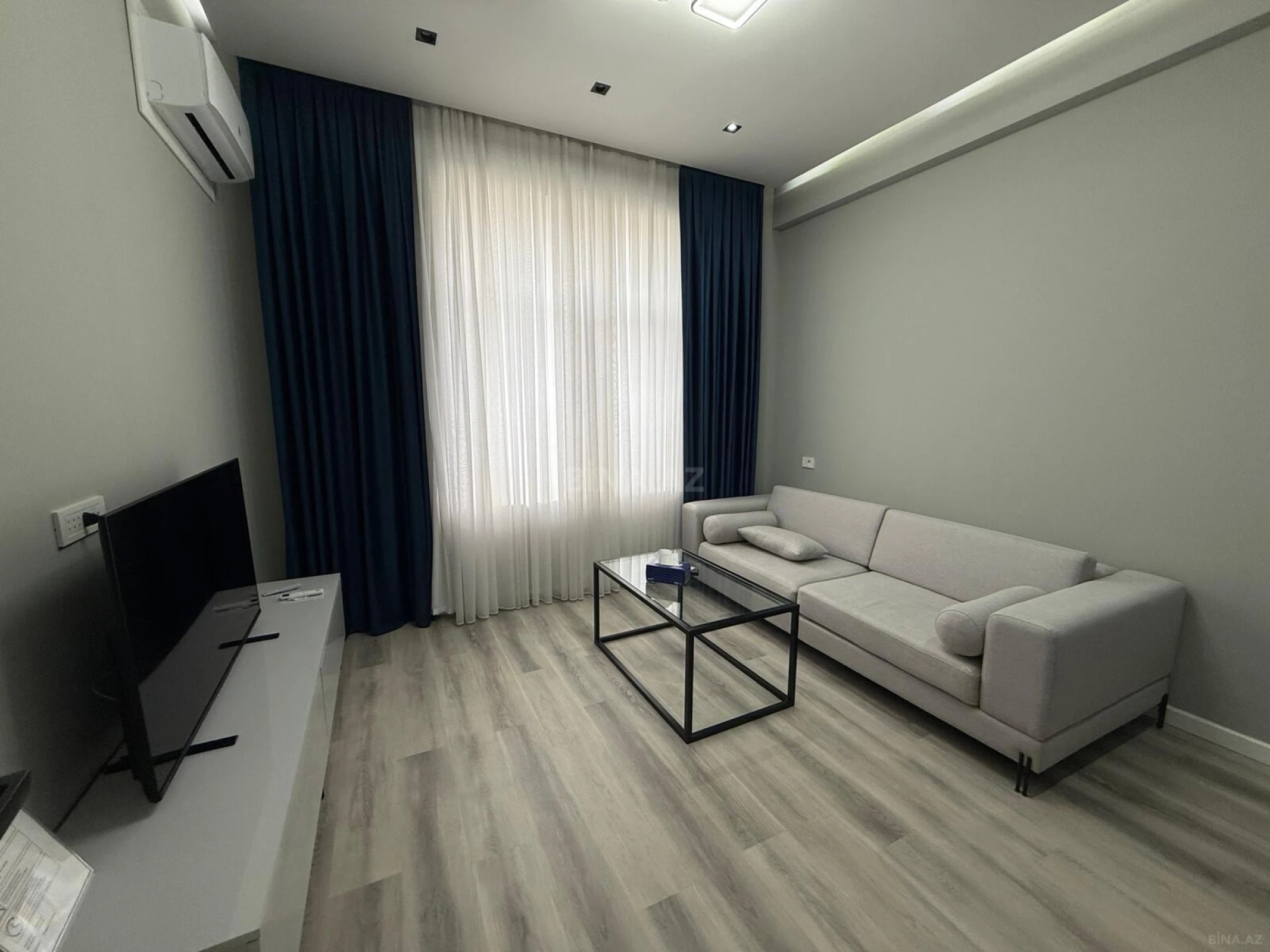 Satılır 2 otaqlı mənzil 52 m²