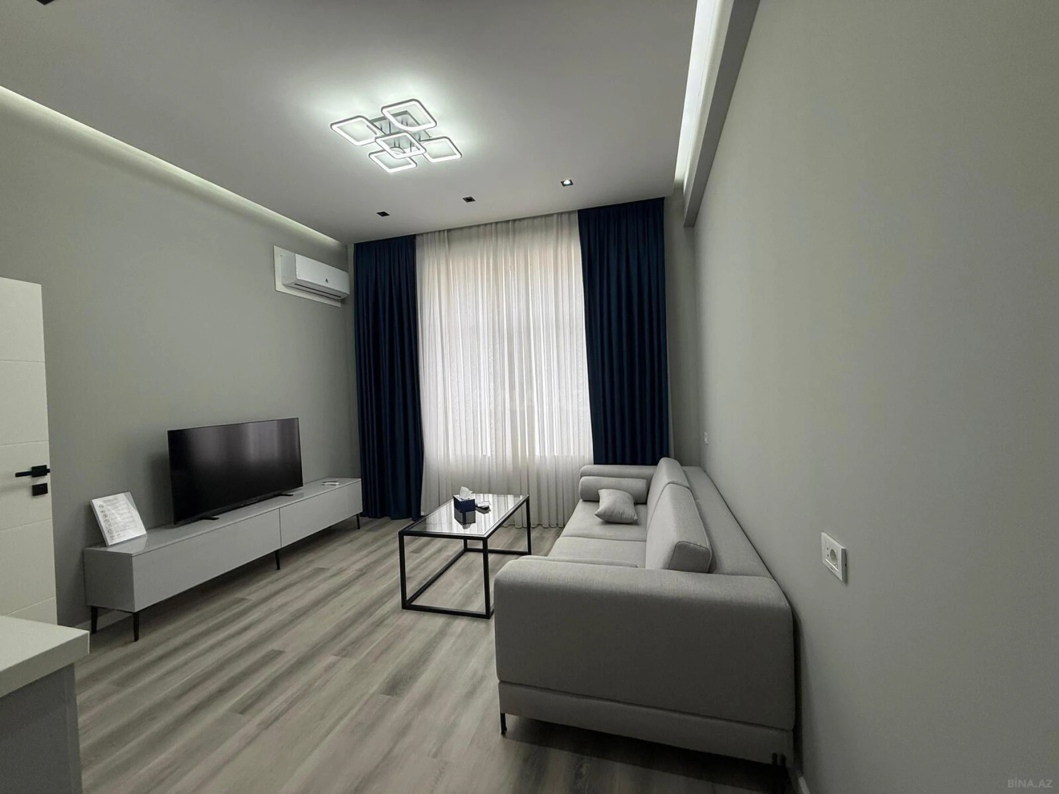 Satılır 2 otaqlı mənzil 52 m²