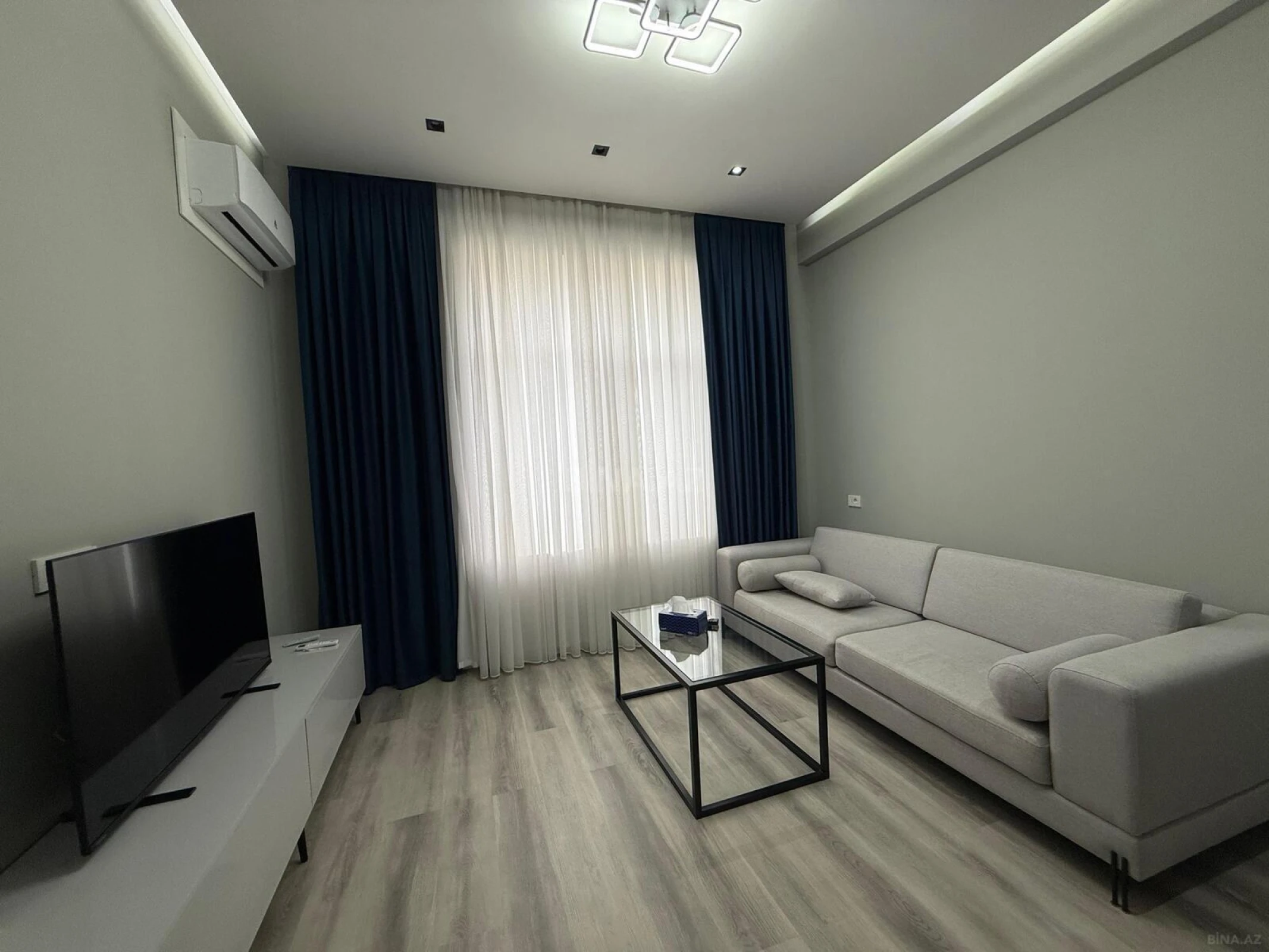 Satılır 2 otaqlı mənzil 52 m²