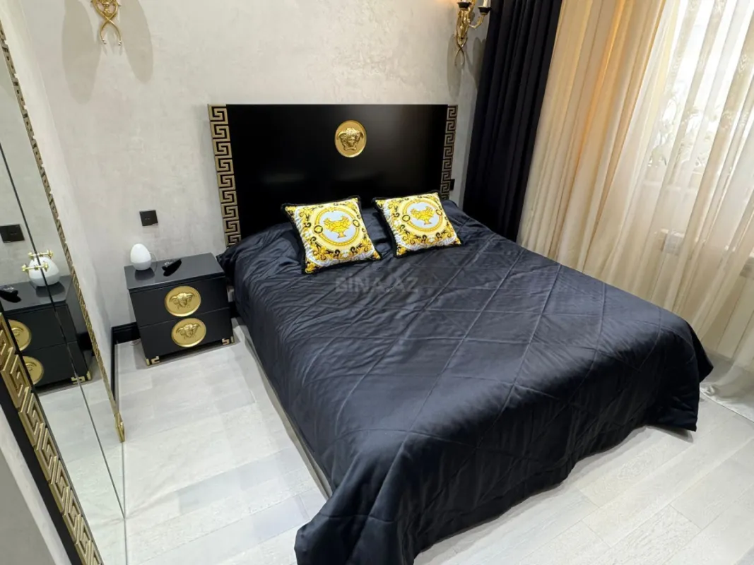 Satılır 3 otaqlı mənzil 120 m²