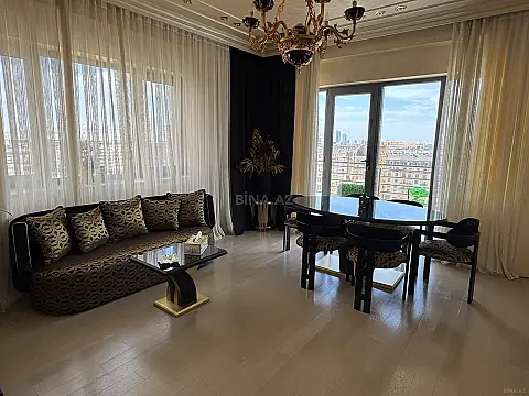 Satılır 3 otaqlı mənzil 120 m²