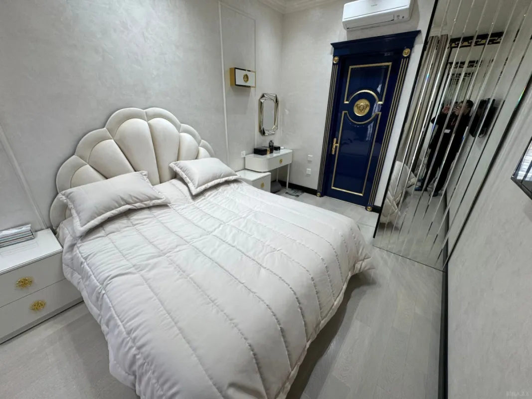 Satılır 3 otaqlı mənzil 120 m²