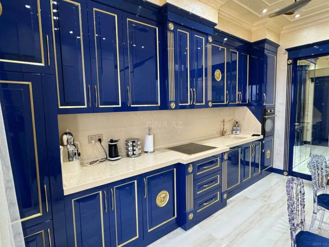 Satılır 3 otaqlı mənzil 120 m²