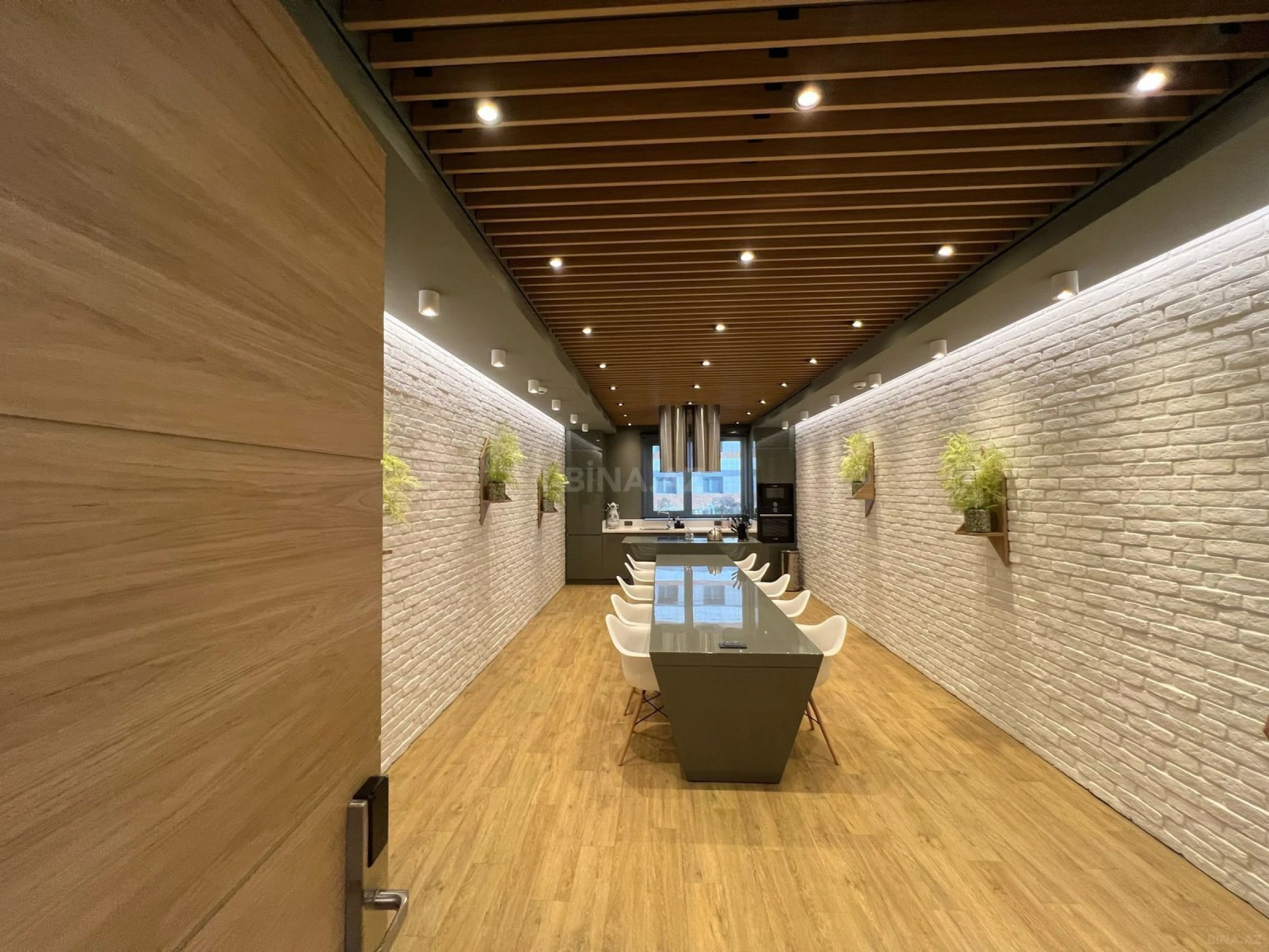 Satılır 3 otaqlı mənzil 120 m²